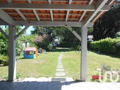 Maison - 199 m² - 7 pièces