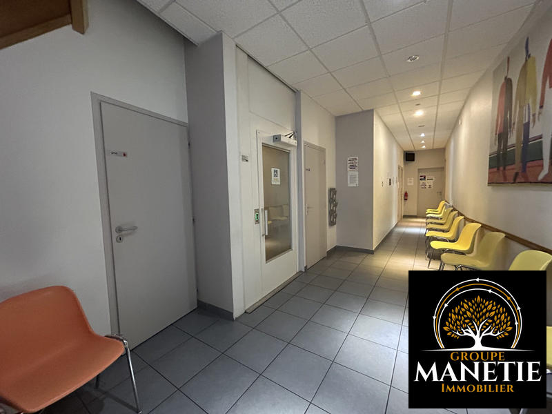 Bureau - 224 m² - 8 pièces