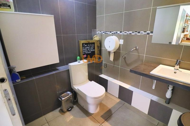 Fonds de commerce - Bureau - 125 m²