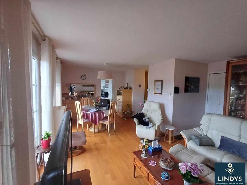 Appartement - 85 m² - 4 pièces