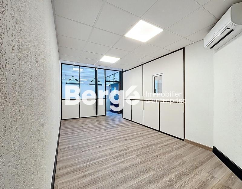 Bureau - 66 m²