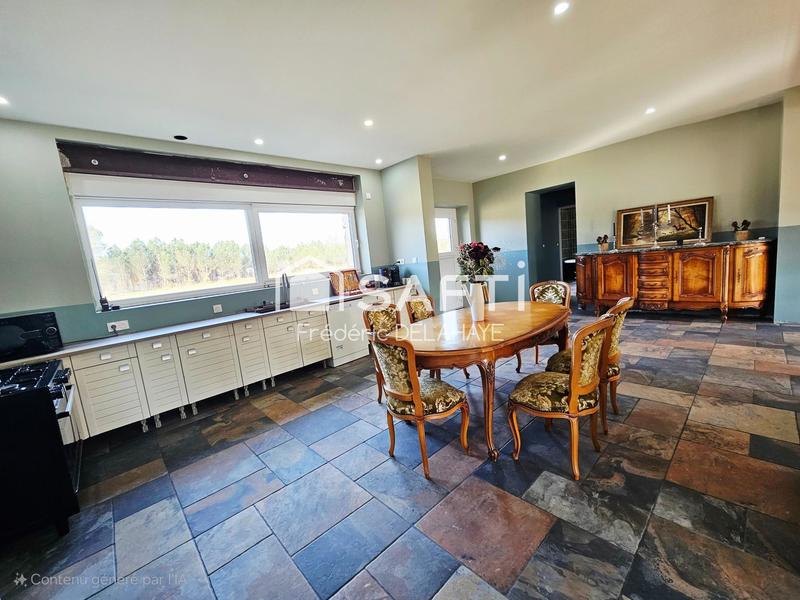 Maison - 330 m² - 7 pièces