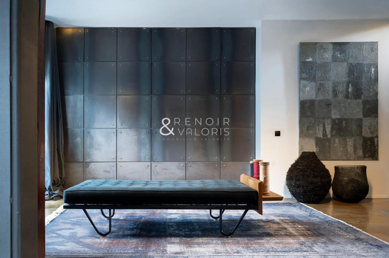 Appartement - 400 m² - 8 pièces