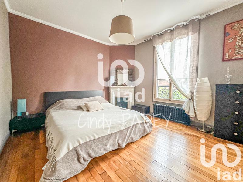 Maison - 220 m² - 9 pièces