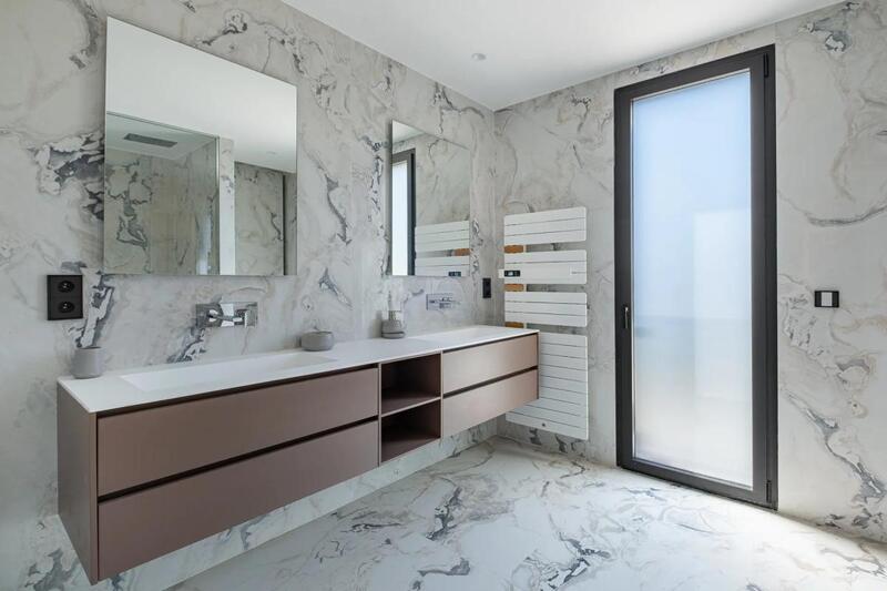 Maison - 205 m² - 6 pièces