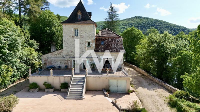 Manoir - 435 m² - 7 pièces