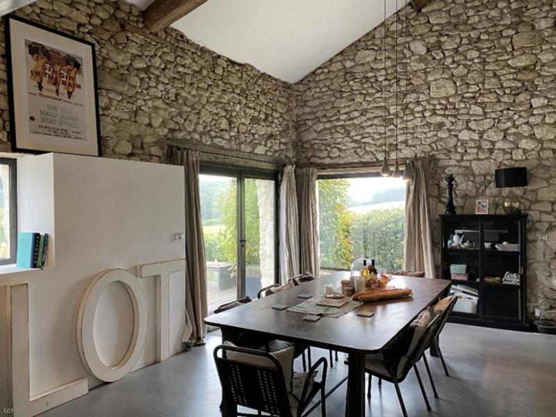 Maison - 333 m² - 10 pièces
