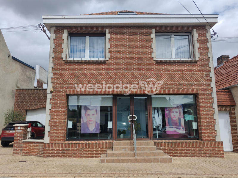 Maison - 208 m² - 10 pièces