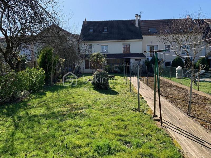 Maison - 145 m² - 8 pièces