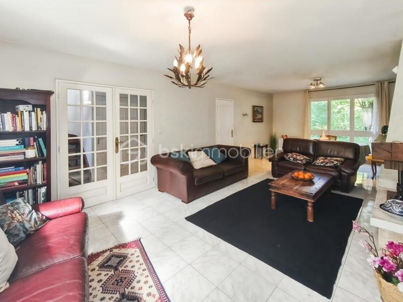 Maison - 101 m² - 6 pièces