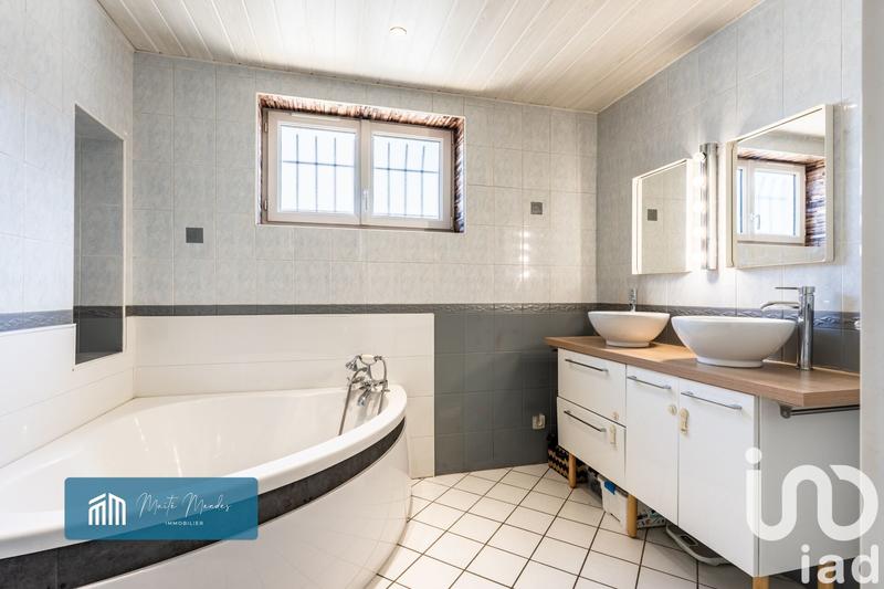 Maison de ville - 122 m² - 5 pièces