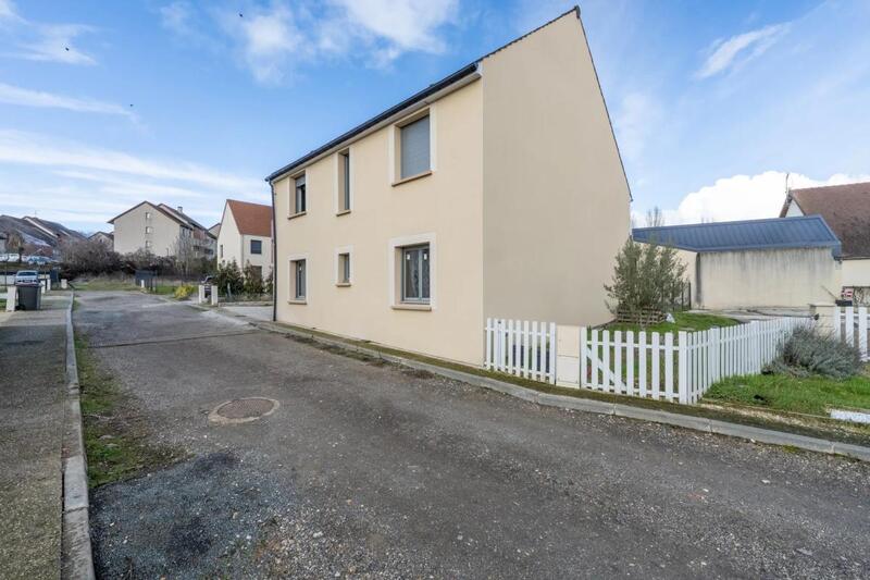 Maison - 150 m² - 5 pièces