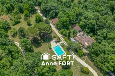 Maison - 138 m² - 5 pièces