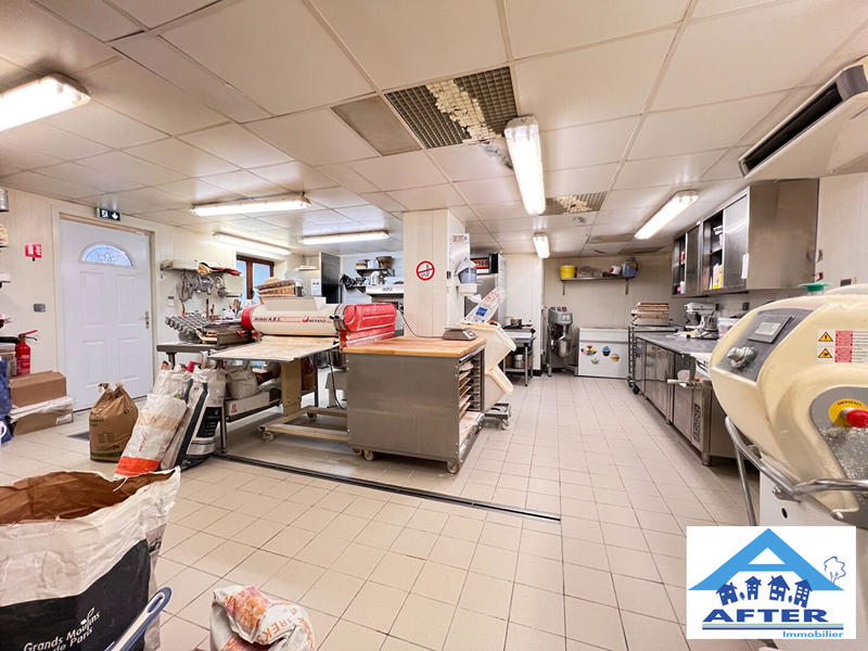 Local commercial - 220 m²