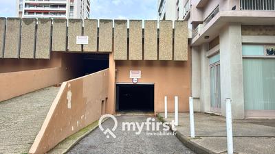 Parking / Garage - 16 m²