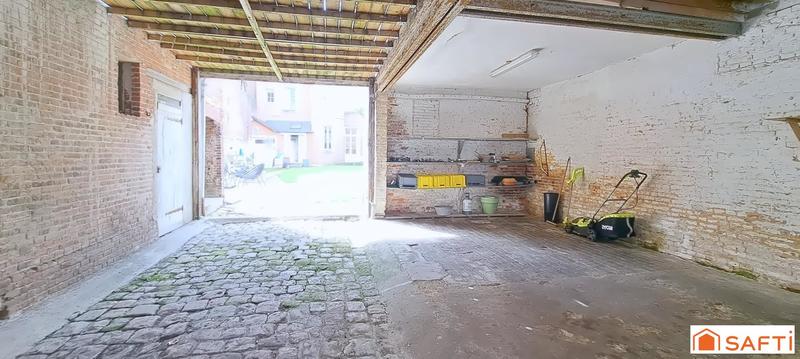 Maison - 269 m² - 8 pièces