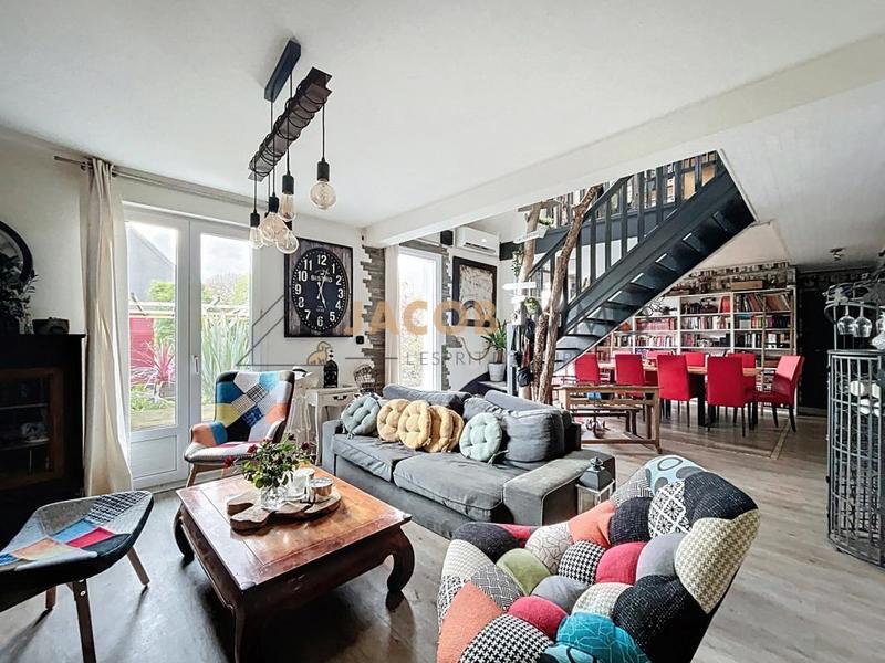 Maison - 176 m² - 8 pièces