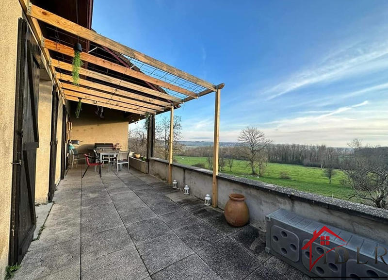 Maison - 195 m² - 7 pièces