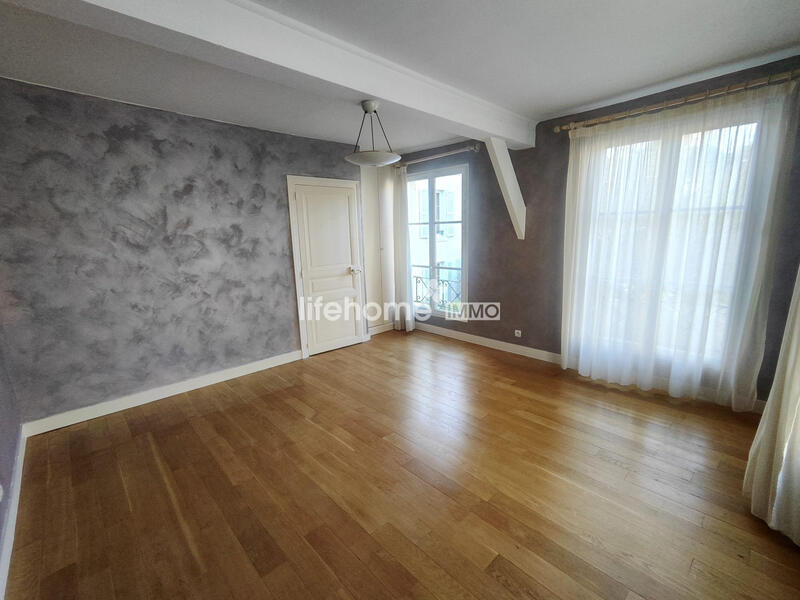 Maison - 194 m² - 7 pièces