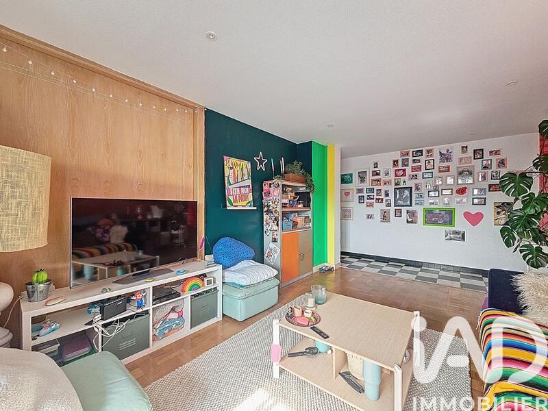 Appartement - 100 m² - 4 pièces