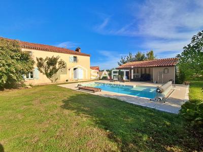 Maison - 265 m² - 8 pièces