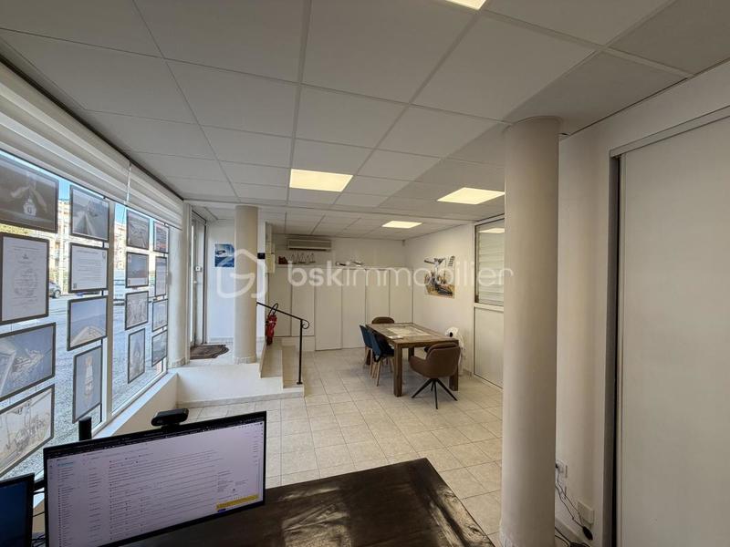 Local commercial - 43 m² - 2 pièces