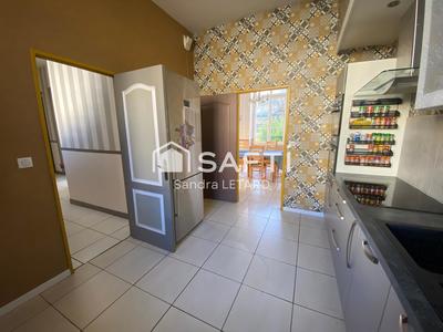 Maison - 221 m² - 9 pièces
