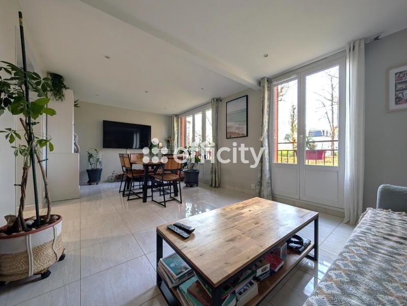 Appartement - 70 m² - 3 pièces