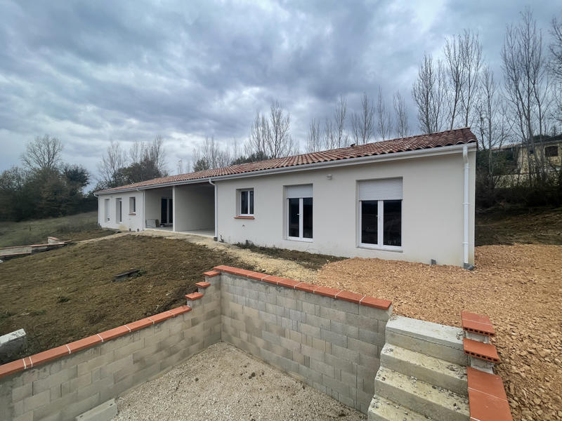 Maison - 96 m² - 4 pièces