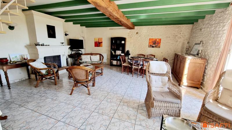 Maison - 261 m² - 10 pièces