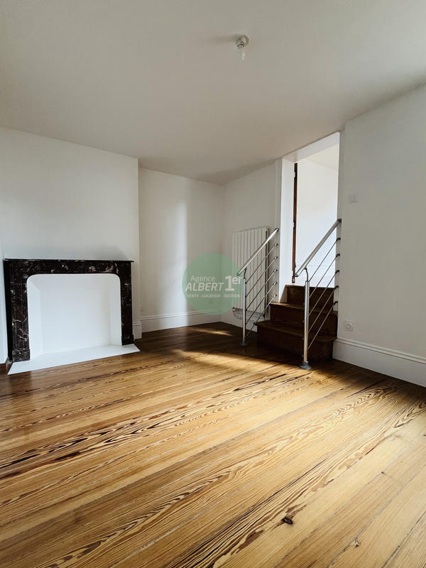 Appartement - 60 m² - 2 pièces