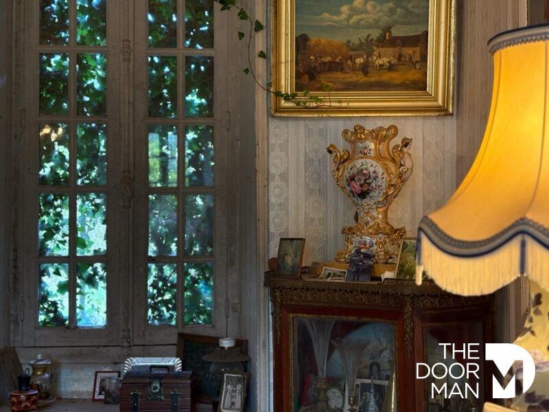 Propriété - 468 m² - 12 pièces