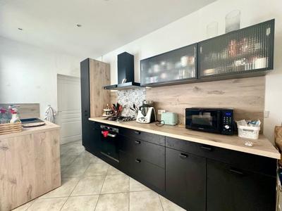 Maison - 122 m² - 5 pièces