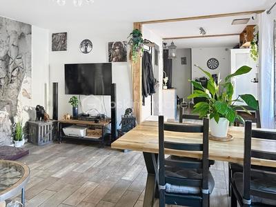 Maison de ville - 82 m² - 4 pièces