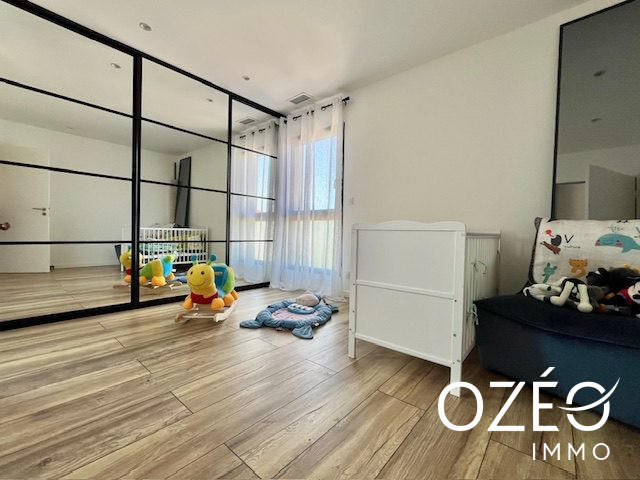 Maison contemporaine - 140 m² - 4 pièces