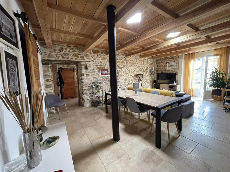Maison ancienne - 195 m² - 8 pièces