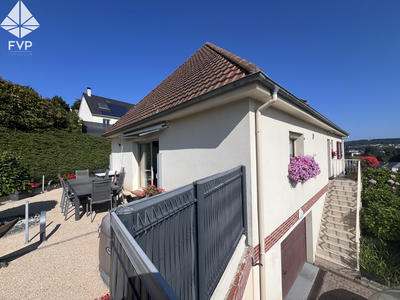 Maison - 110 m² - 5 pièces