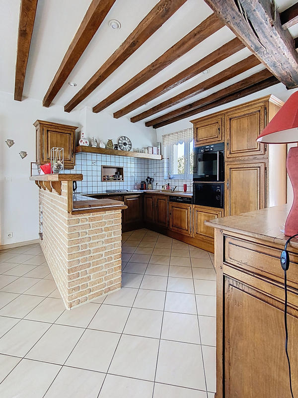 Maison - 185 m² - 8 pièces