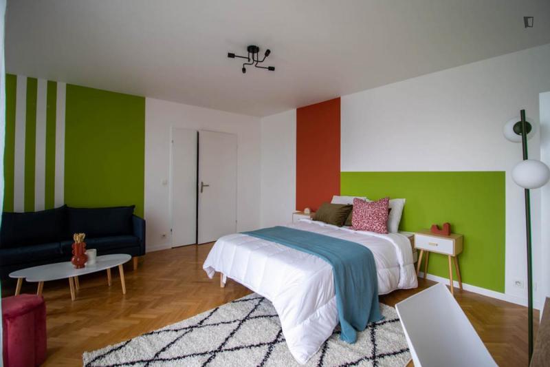 Chambre - 24 m² - 4 pièces