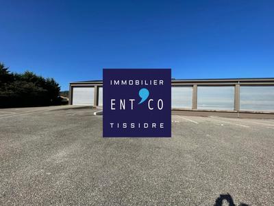 Entrepôt - 1 680 m²