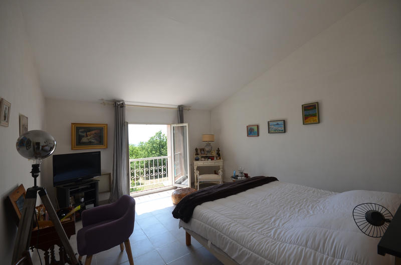 Villa - 183 m² - 7 pièces