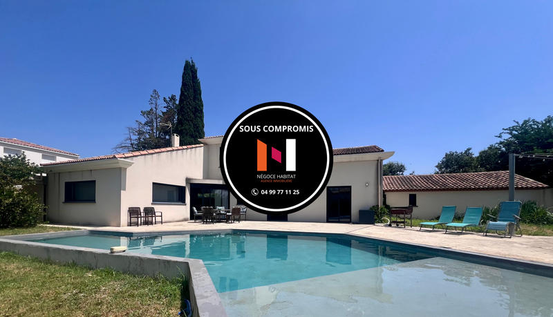 Villa - 279 m² - 10 pièces