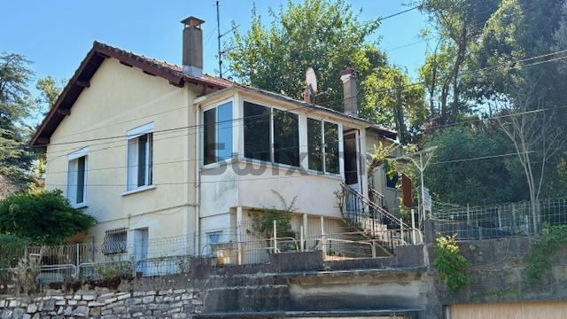Maison - 83 m² - 4 pièces