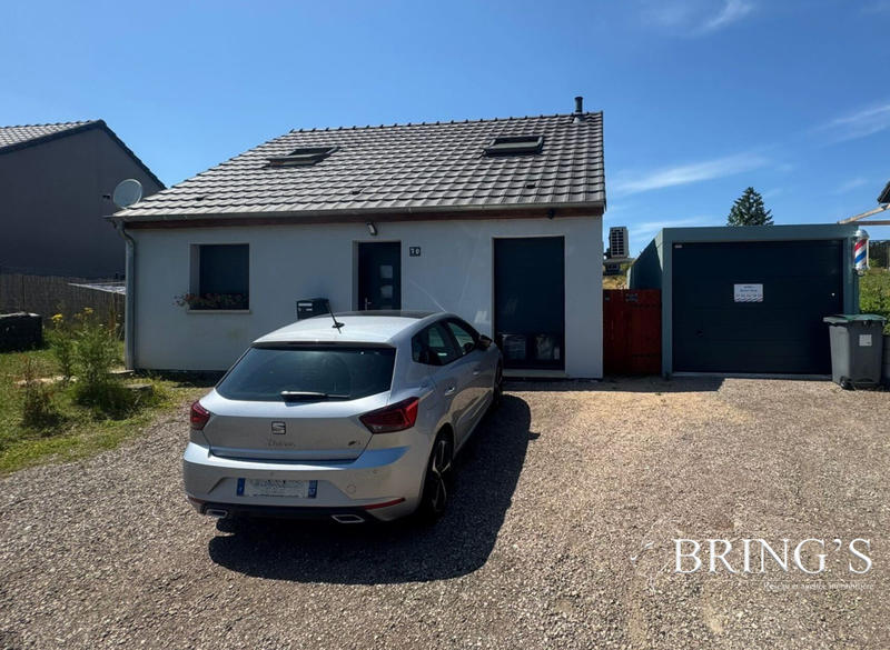 Maison - 97 m² - 6 pièces