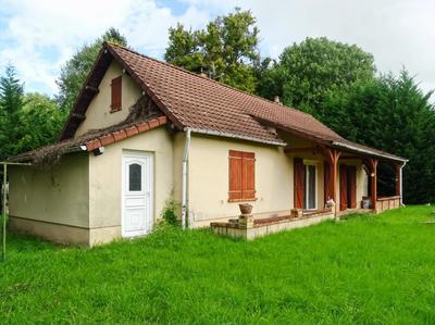 Maison - 90 m² - 3 pièces