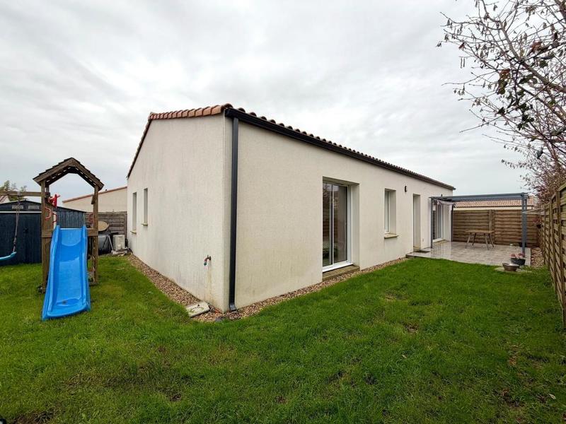 Maison - 104 m² - 5 pièces