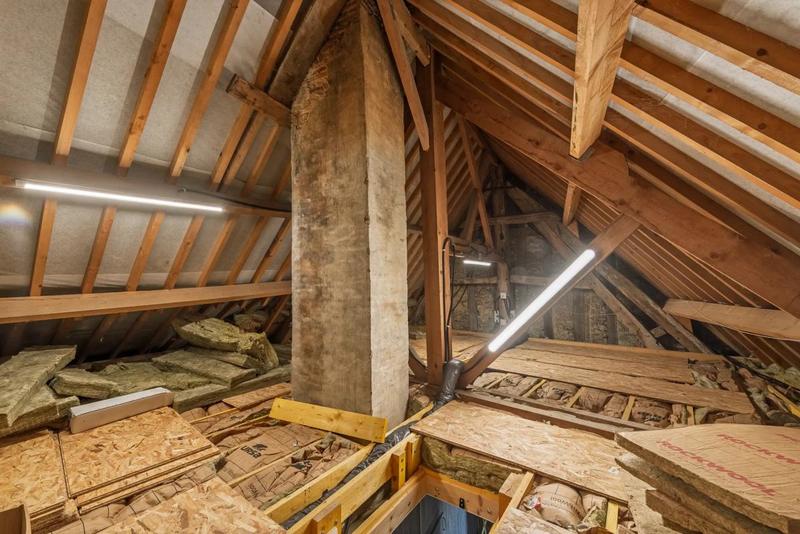 Maison - 240 m² - 10 pièces