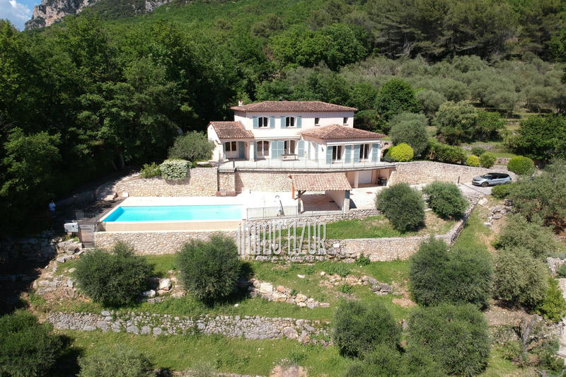 Villa - 156 m² - 6 pièces