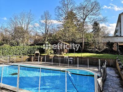 Maison - 160 m² - 7 pièces