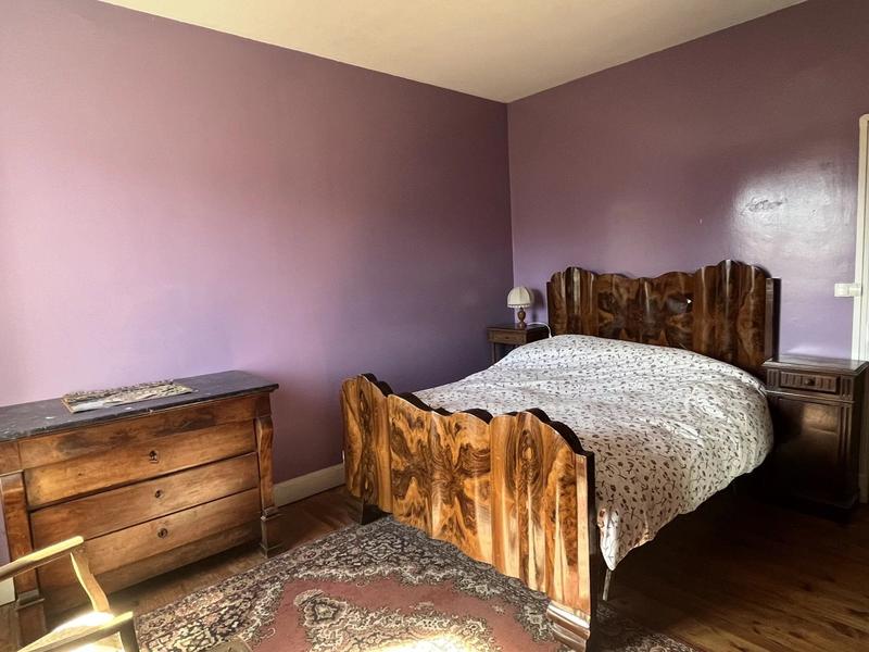 Maison - 200 m² - 7 pièces